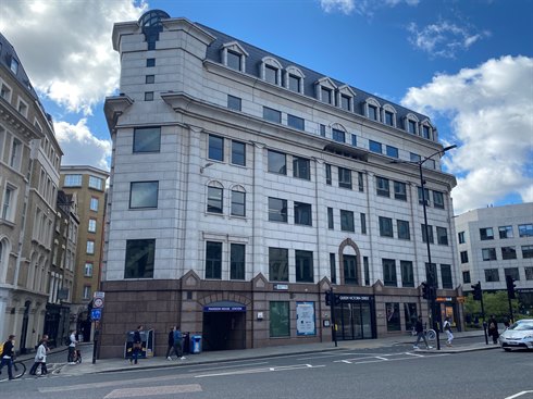 LEASE RENEWAL COMPLETED - LONDON EC4