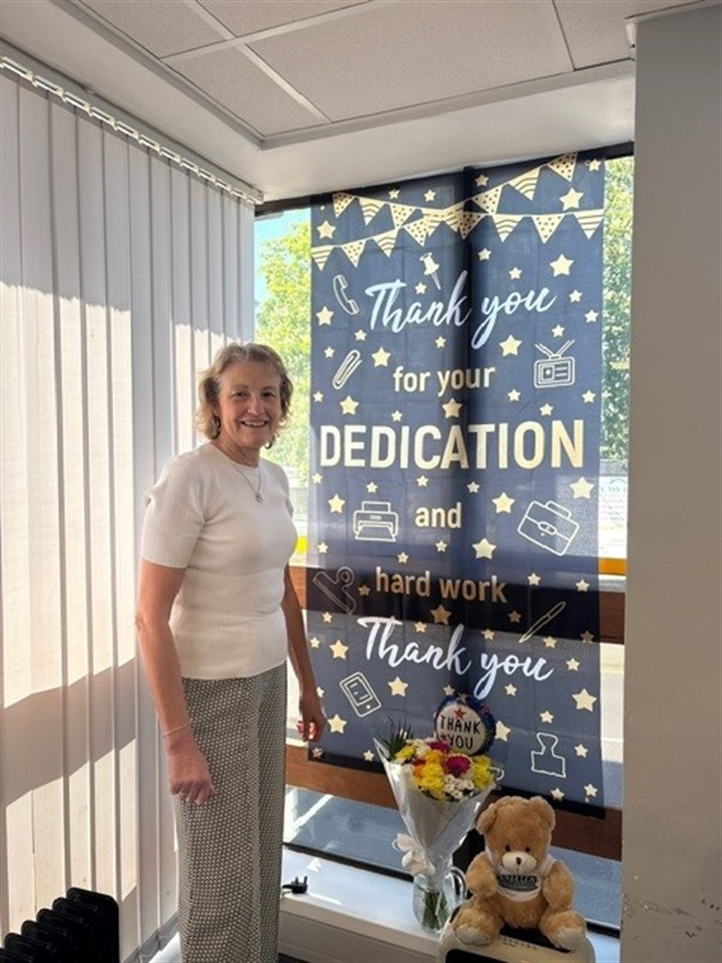 SHARON'S 30TH YEAR AT SNELLERS