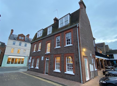 38 High Street, Kingston upon Thames, KT1 1HL