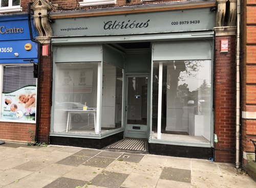 70 Station Road, Hampton , TW12 2AX