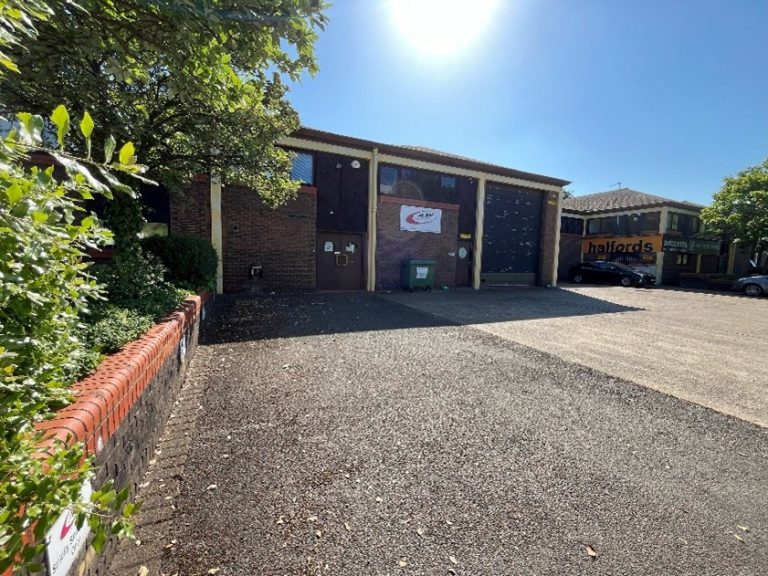 Patch Roadway Repairs and Line Marking Renewal: Teddington Business Park